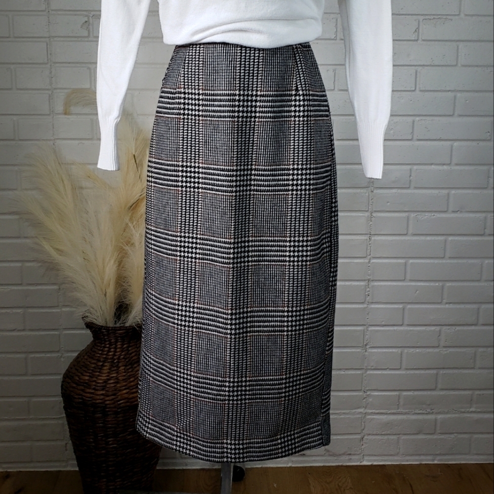 H&M Black and White Plaid Midi Skirt